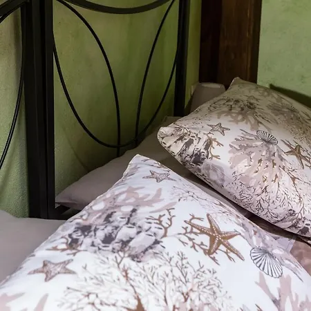Shardana Bed & Breakfast *
